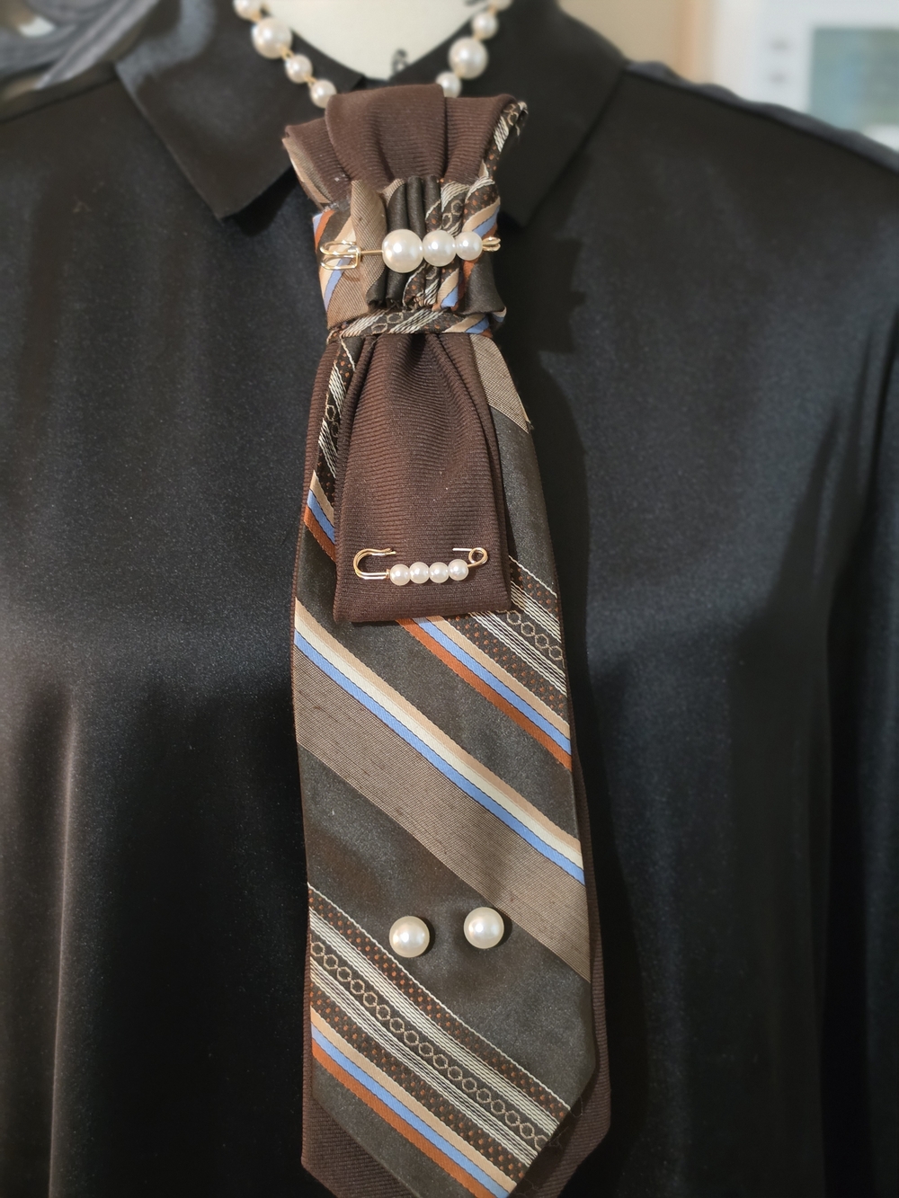 Brown Striped Women's Tie Necklace with Pearl Accent